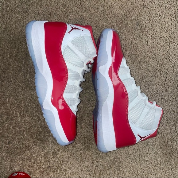 Cherry Jordan 11 retro size 9 DS